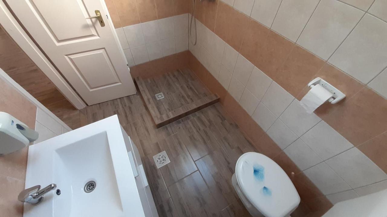 Alom Apartman Hajdúszoboszló Dış mekan fotoğraf