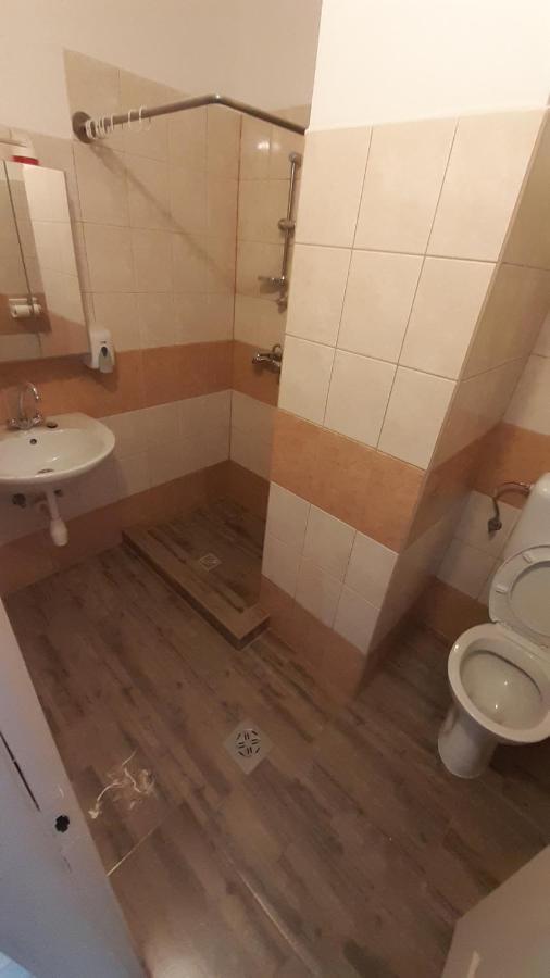 Alom Apartman Hajdúszoboszló Dış mekan fotoğraf