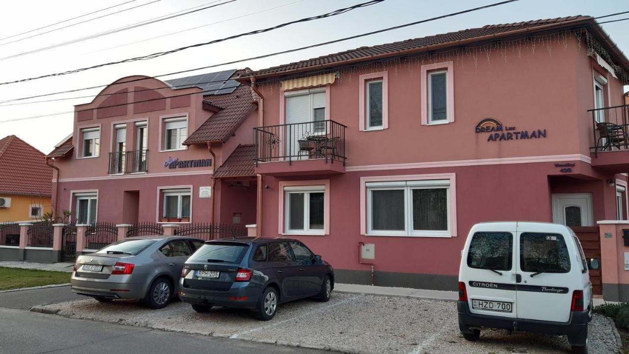 Alom Apartman Hajdúszoboszló Dış mekan fotoğraf