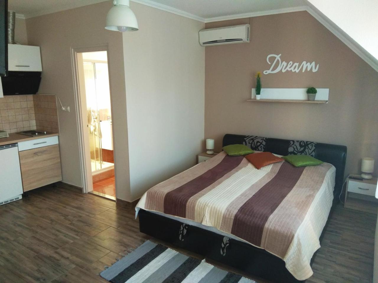 Alom Apartman Hajdúszoboszló Dış mekan fotoğraf