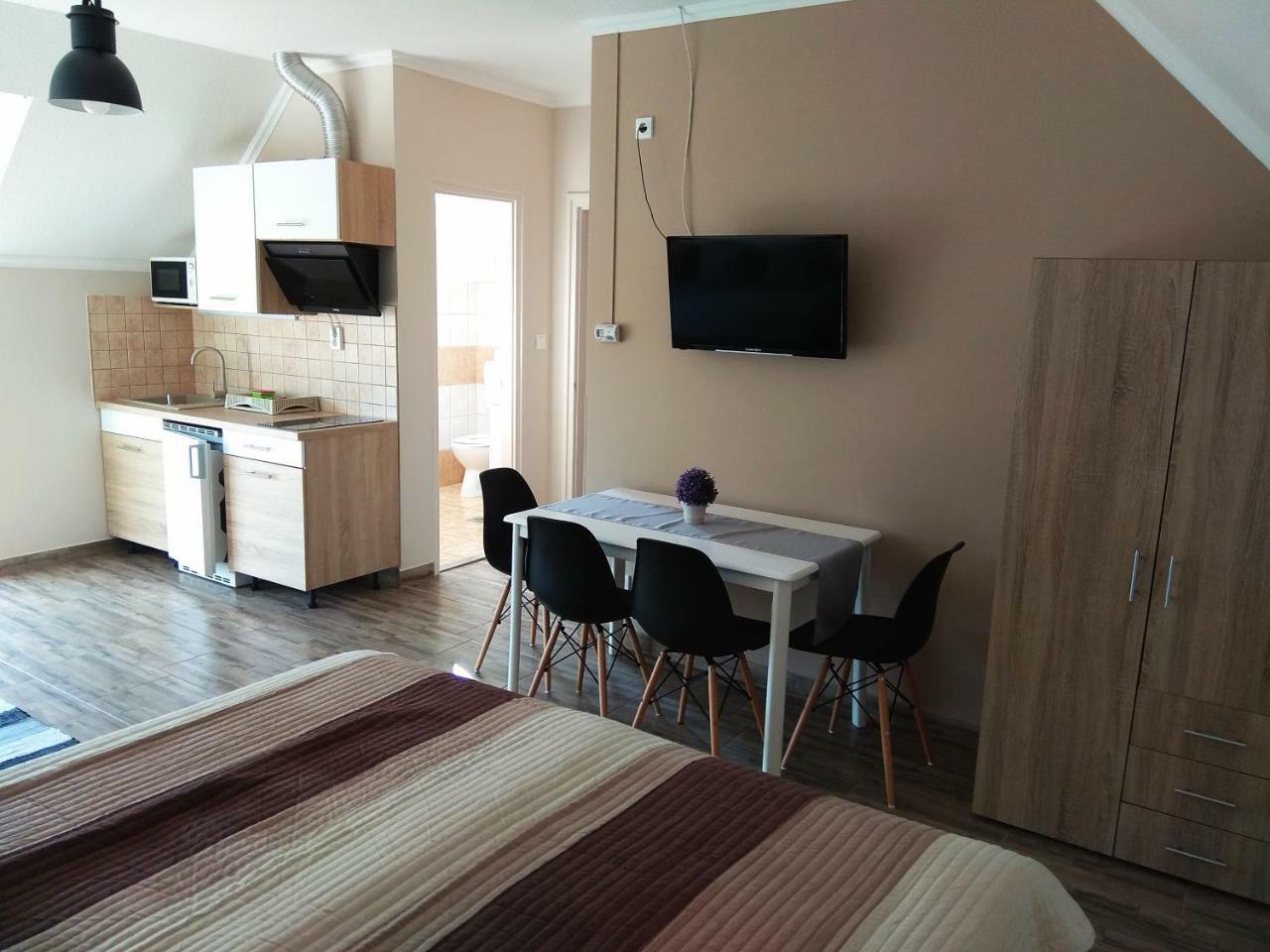 Alom Apartman Hajdúszoboszló Dış mekan fotoğraf